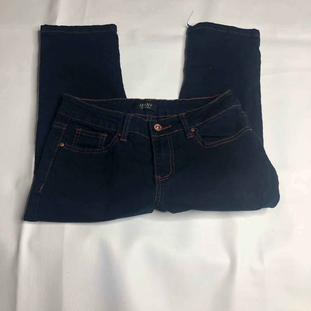 Jean9 Womens Capri